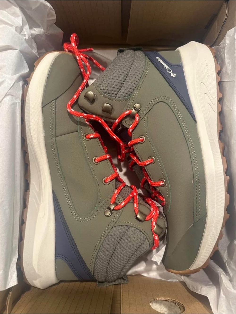 Columbia Men's Olive Green Athletic Hiking Shoes with Red Laces
